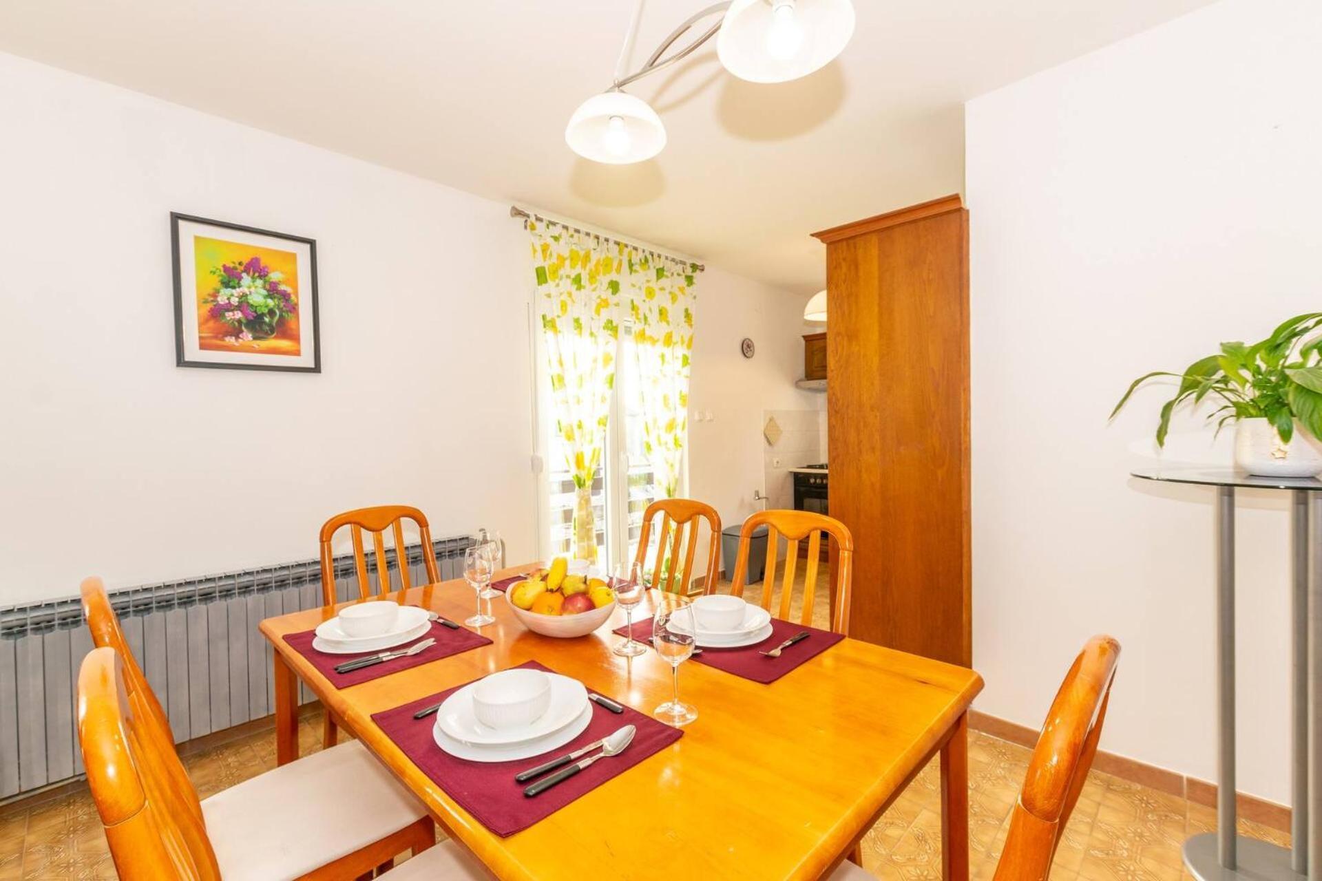 מדולין Family House With 2 Apartments - Irma מראה חיצוני תמונה