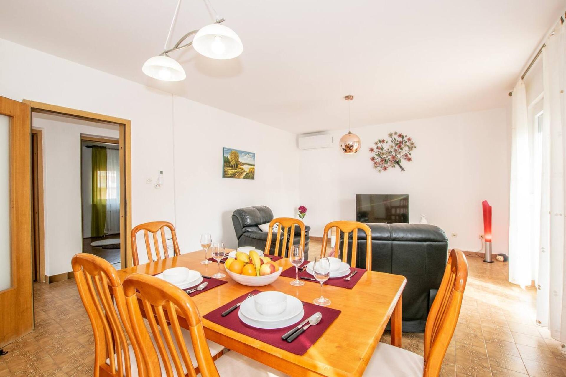 מדולין Family House With 2 Apartments - Irma מראה חיצוני תמונה