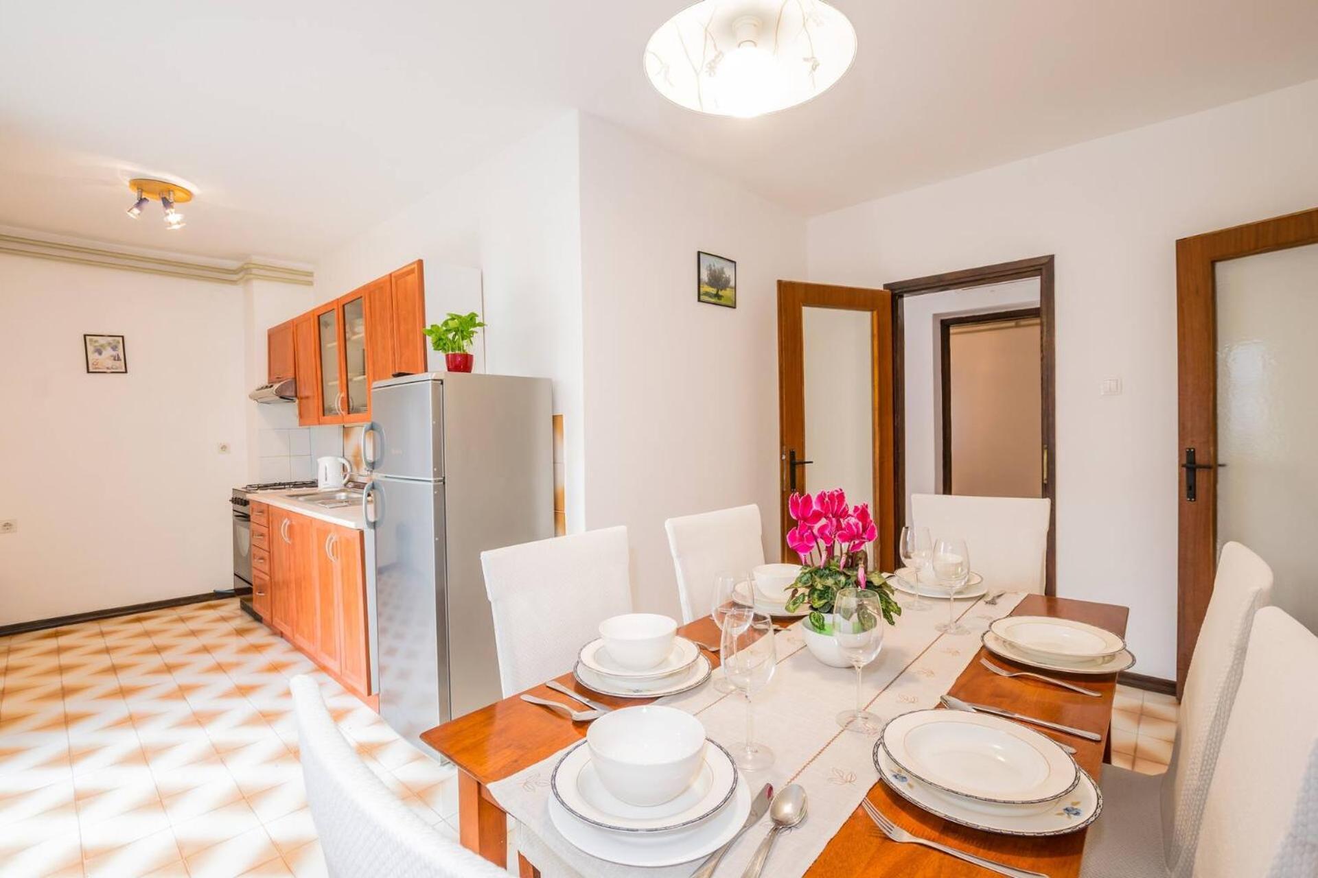 מדולין Family House With 2 Apartments - Irma מראה חיצוני תמונה