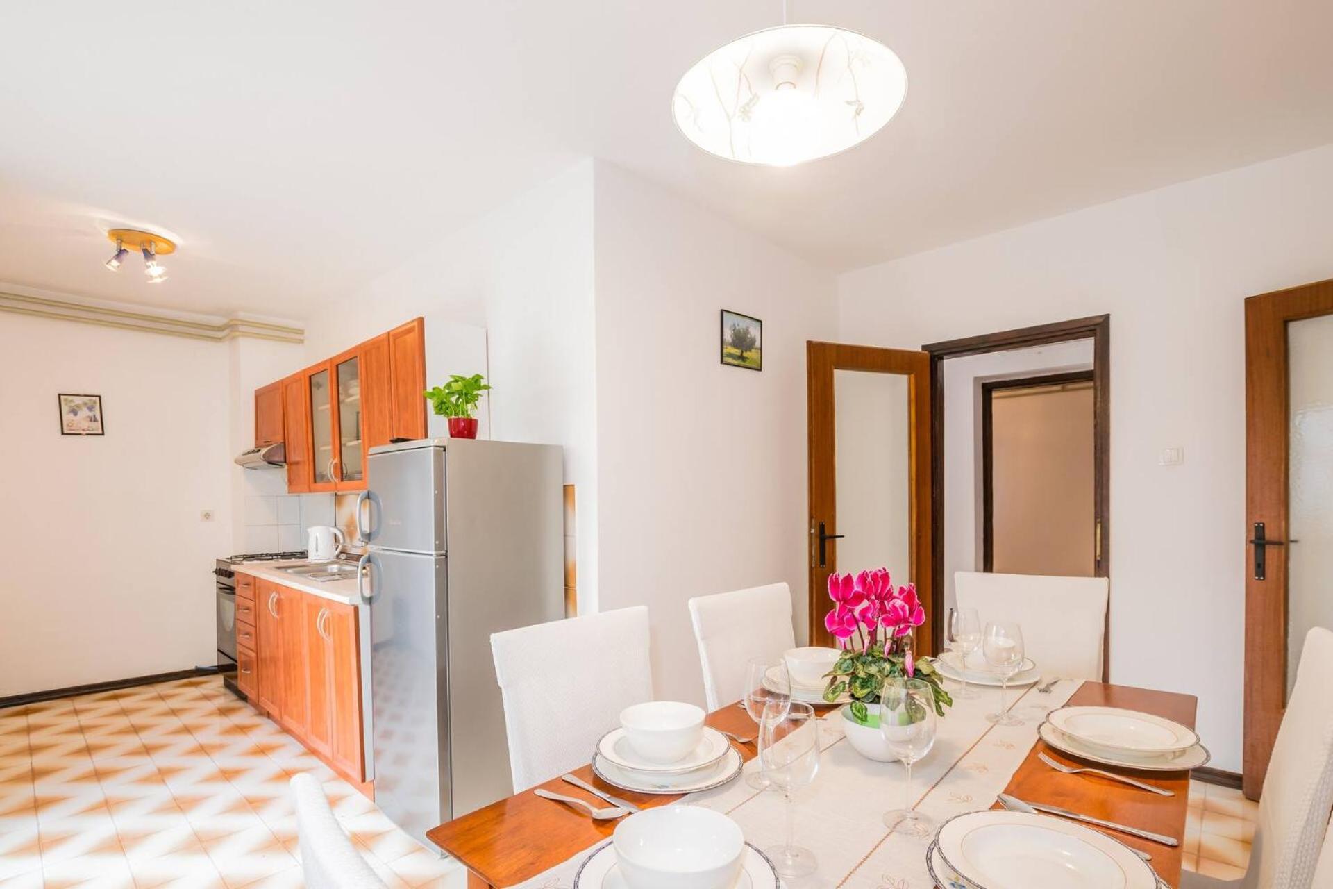 מדולין Family House With 2 Apartments - Irma מראה חיצוני תמונה